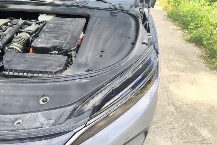 Used BYD Han 2025 DM-i 125KM Prestige Model Engine Bay Left