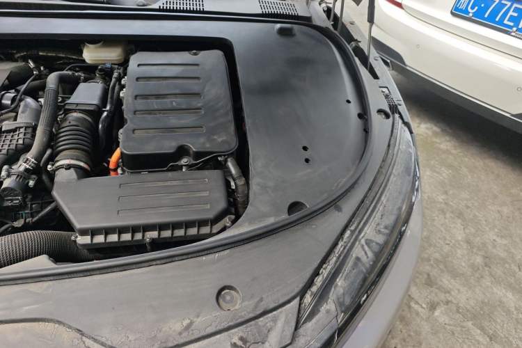 Used BYD Han 2025 DM-i 125KM Elite Model Engine Bay Left