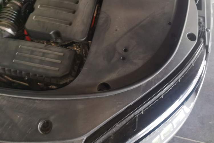 Used BYD Han 2025 DM-i 125KM Elite Model Engine Bay Left