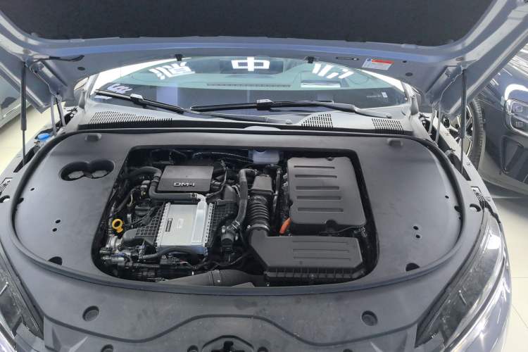 Used BYD Han 2025 DM-i Intelligent Driving Edition 125KM LiDAR Flagship Model Engine Bay