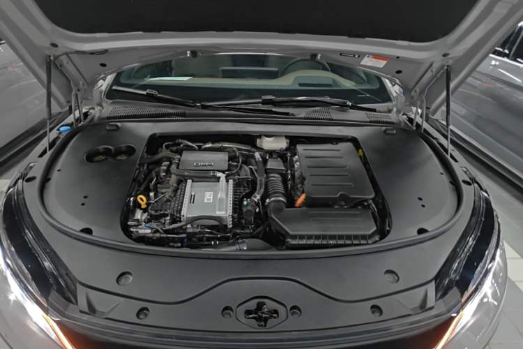 Used BYD Han 2025 DM-i Intelligent Driving Edition 125KM LiDAR Flagship Model Engine Bay