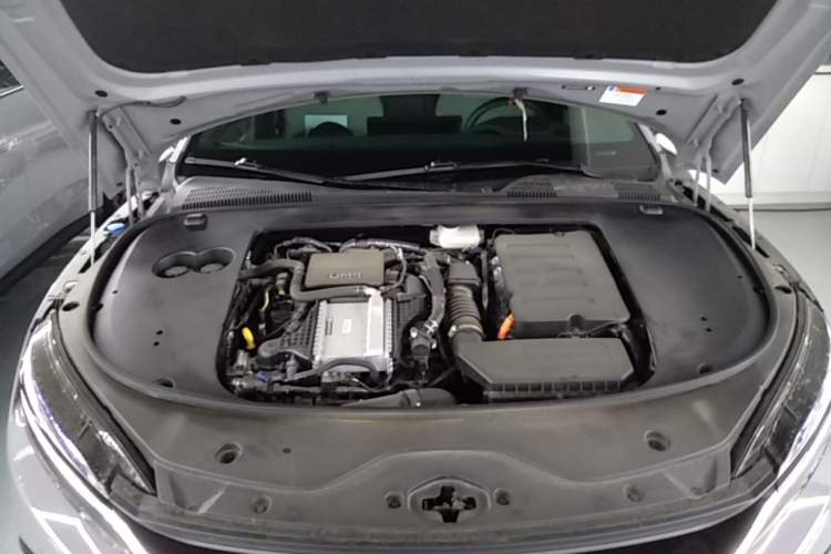 Used BYD Han 2025 DM-i 125KM Prestige Model Engine Bay
