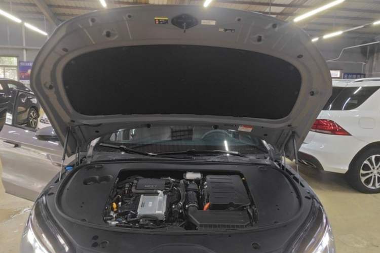 Used BYD Han 2025 DM-i 125KM Prestige Model Engine Bay