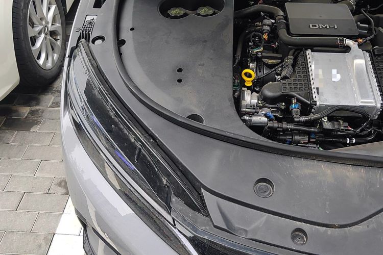 Used BYD Han 2025 DM-i 125KM Prestige Model Engine Bay Right