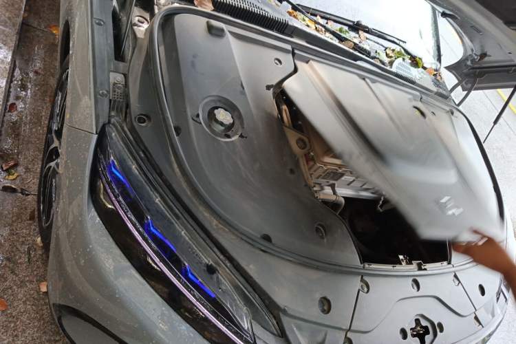 Used BYD Han 2025 EV 605KM Prestige Model Engine Bay Right