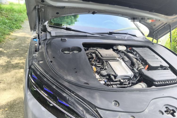 Used BYD Han 2025 DM-i 125KM Prestige Model Engine Bay Right