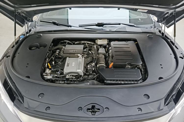 Used BYD Han 2025 DM-i Intelligent Driving Edition 125KM Prestige Model Engine Bay