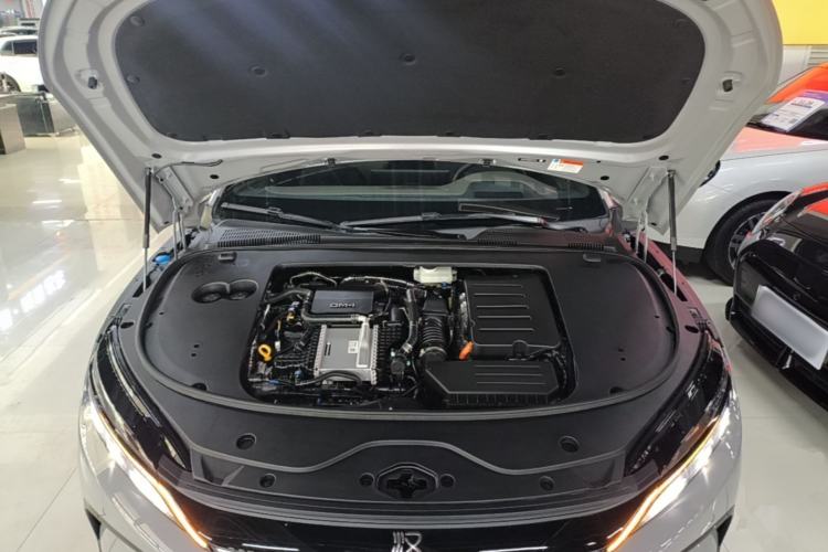 Used BYD Han 2025 DM-i Intelligent Driving Edition 125KM Prestige Model Engine Bay