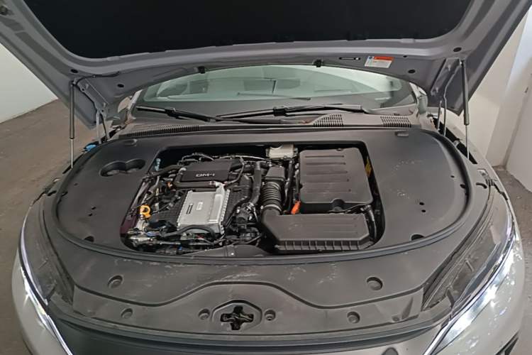Used BYD Han 2025 DM-i Intelligent Driving Edition 125KM LiDAR Flagship Model Engine Bay