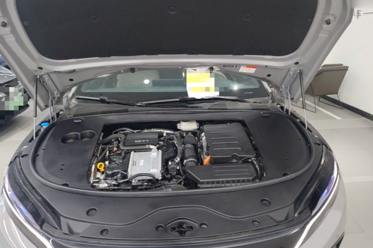 Used BYD Han 2025 DM-i 125KM LiDAR-Powered Intelligent Driving Model Engine Bay