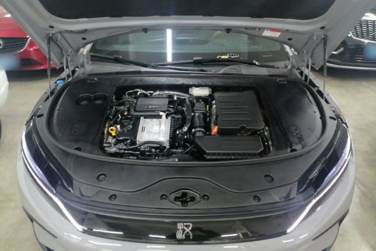 Used BYD Han 2025 DM-i 125KM Elite Model Engine Bay