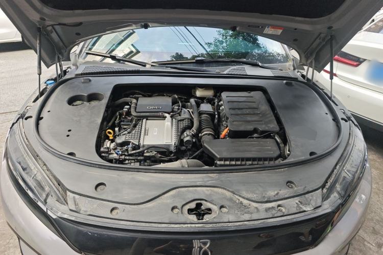 Used BYD Han 2025 DM-i 125KM Elite Model Engine Bay