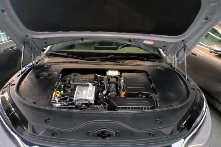 Used BYD Han 2025 DM-i 125KM Elite Model Engine Bay