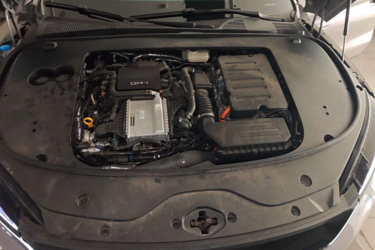 Used BYD Han 2025 DM-i 125KM Prestige Model Engine Bay