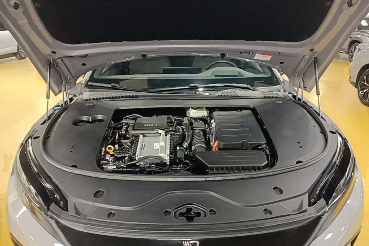 Used BYD Han 2025 DM-i Intelligent Driving Edition 125KM Prestige Model Engine Bay