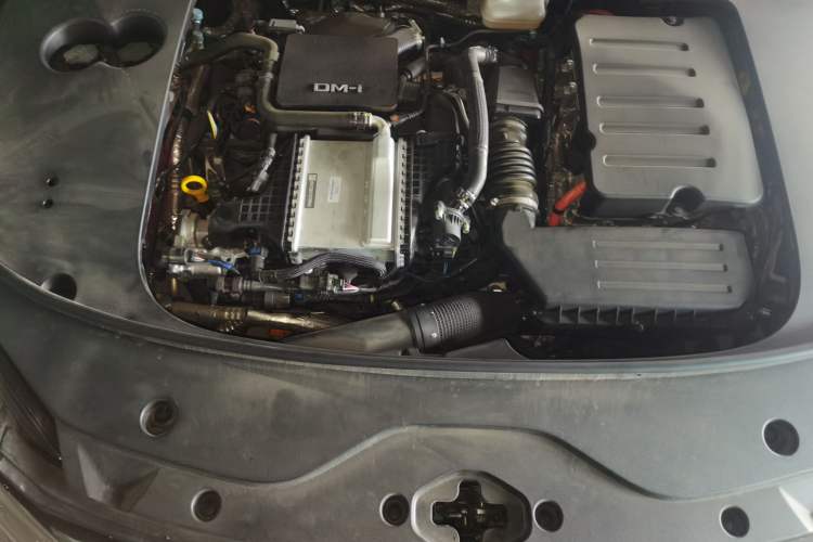 Used BYD Han 2025 DM-i 125KM Elite Model Engine Bay