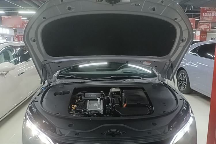 Used BYD Han  Engine Bay