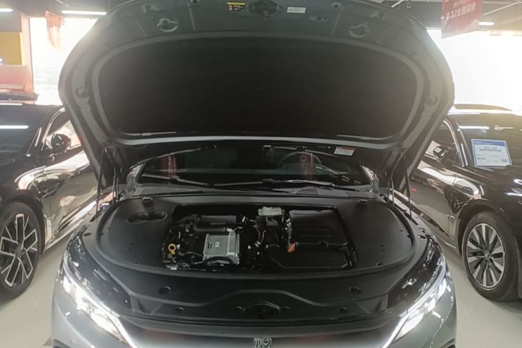 Used BYD Han 2025 DM-i 125KM Prestige Model Engine Bay