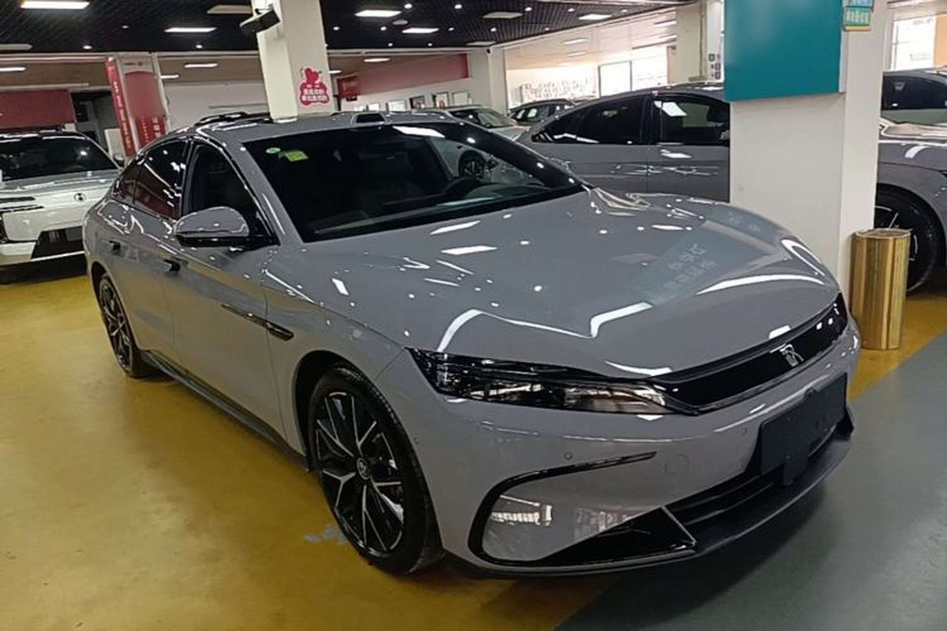 Used BYD Han 2025 DM-i Intelligent Driving Edition 125KM LiDAR Flagship Model Exterior 1