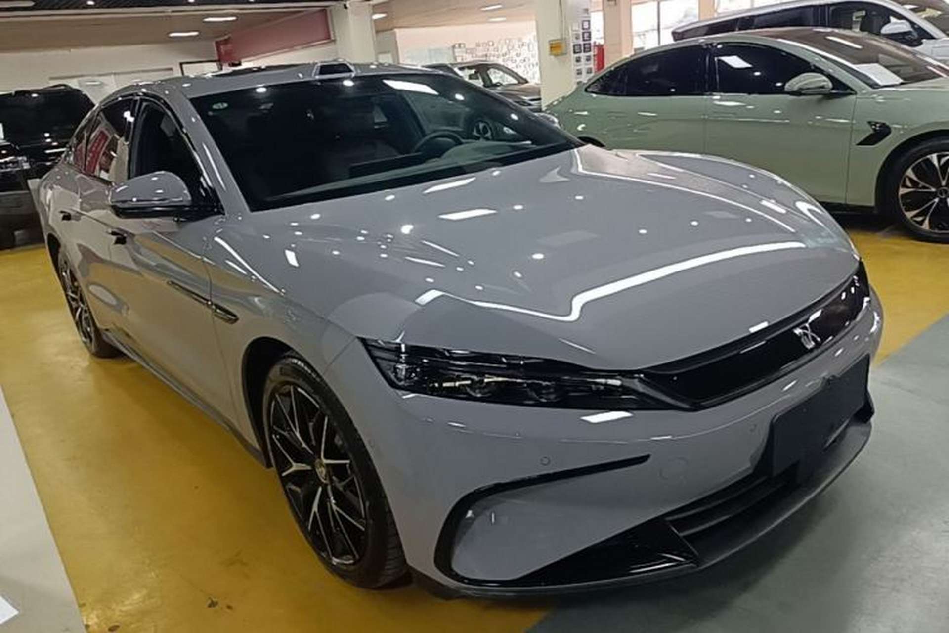 Used BYD Han 2025 DM-i Intelligent Driving Edition 125KM LiDAR Flagship Model Exterior 1