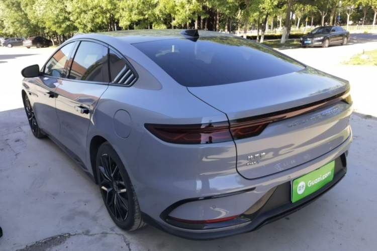 Used BYD Han 2025 DM-i Intelligent Driving Edition 125KM Prestige Model Exterior 2