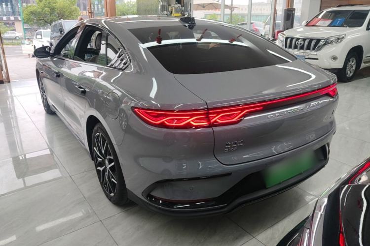 Used BYD Han 2025 DM-i Smart Drive 125KM Prestige Model Exterior 2