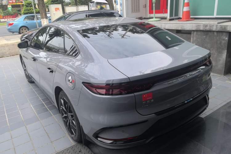 Used BYD Han 2025 DM-i 125KM Prestige Model Exterior 2