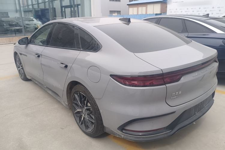 Used BYD Han 2025 DM-i Smart Drive 125KM Prestige Model Exterior 2