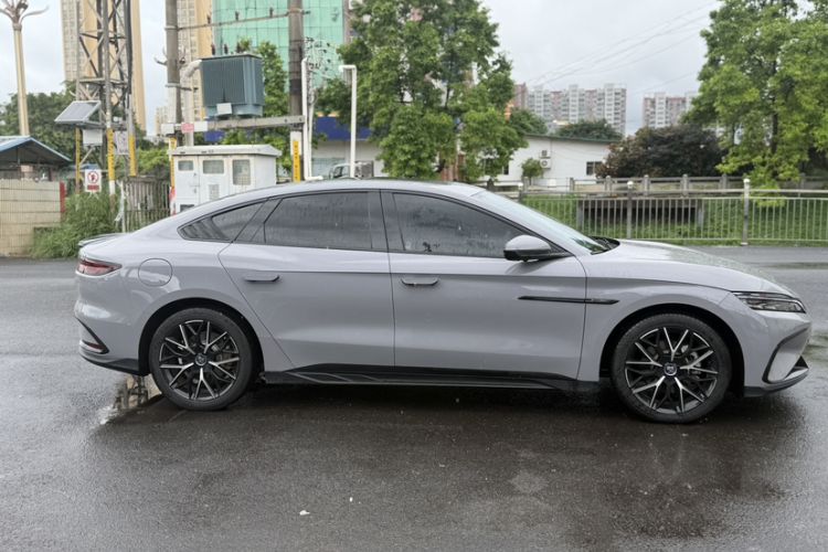 Used BYD Han 2025 DM-i 125KM Prestige Model Exterior 2