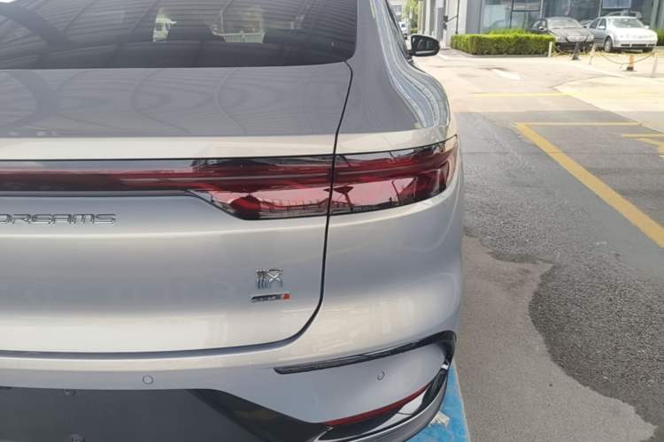 Used BYD Han 2025 Model EV Intelligent Driving Edition 635KM LiDAR Flagship Exterior 3