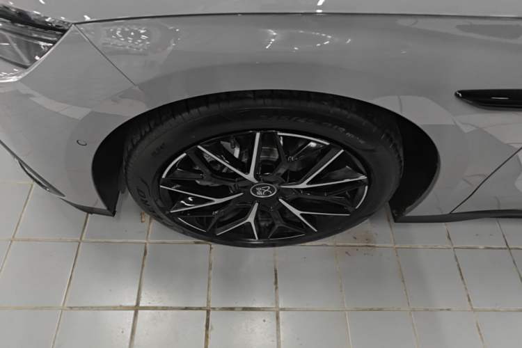 Used BYD Han 2025 DM-i Intelligent Driving Edition 125KM LiDAR Flagship Model Exterior 4