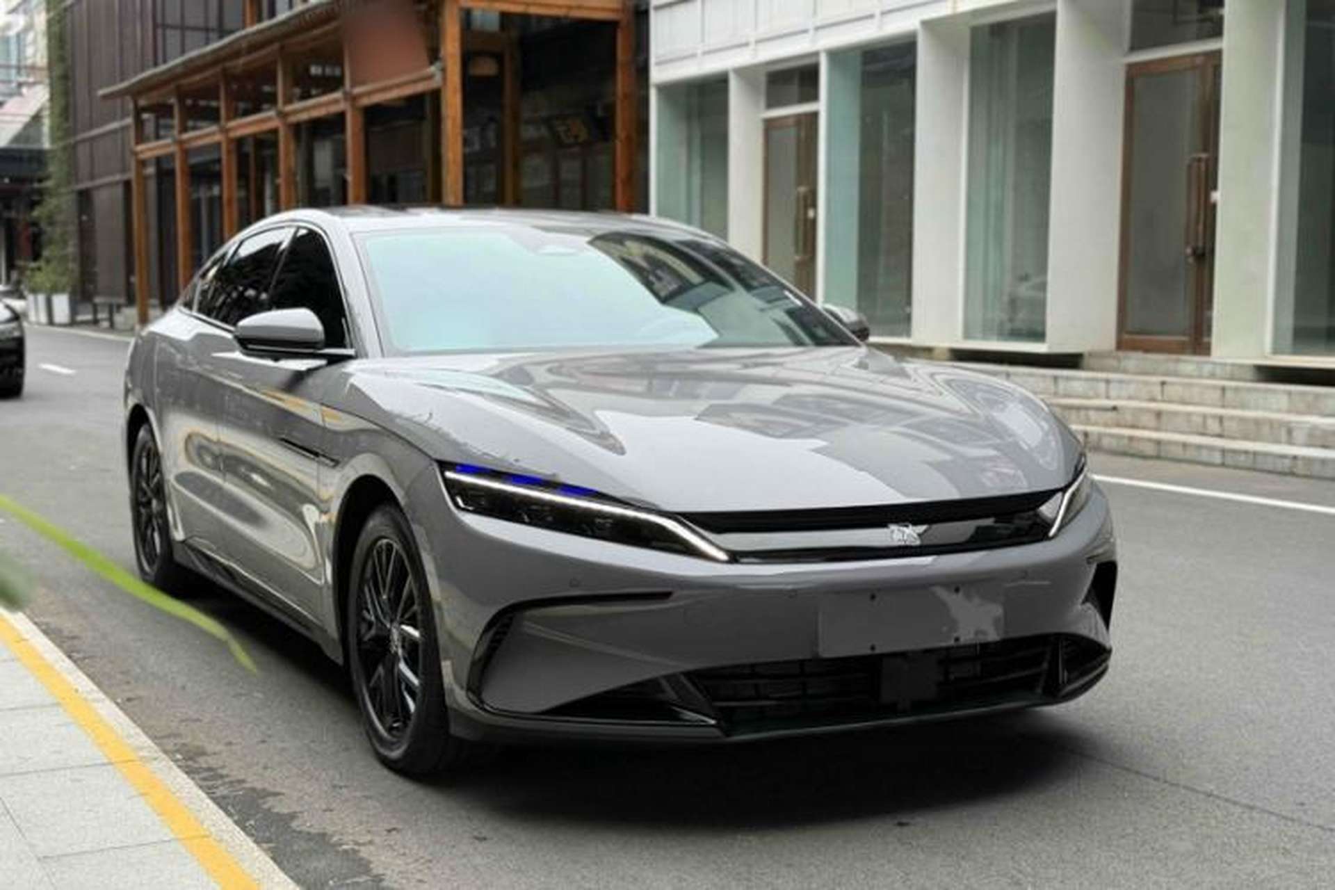 Used BYD Han 2025 DM-i 125KM Elite Model Exterior 5