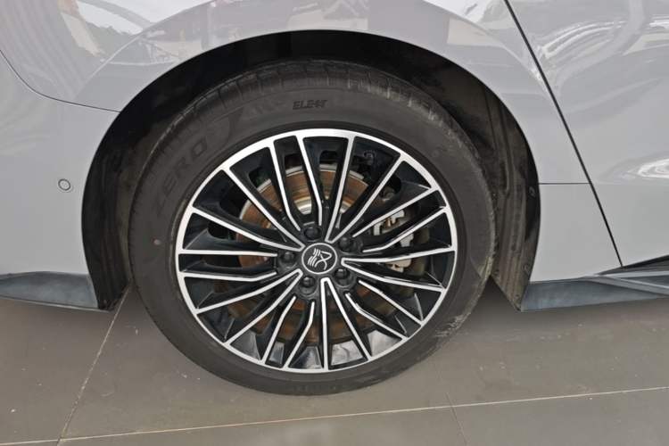 Used BYD Han 2025 DM-i Intelligent Driving Edition 125KM LiDAR Flagship Model Exterior 5