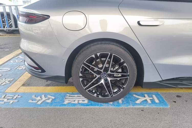 Used BYD Han 2025 Model EV Intelligent Driving Edition 635KM LiDAR Flagship Exterior 5