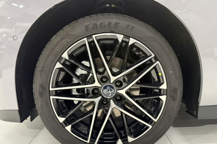 Used BYD Han 2025 Model EV Intelligent Driving Edition 635KM Flagship Exterior 6