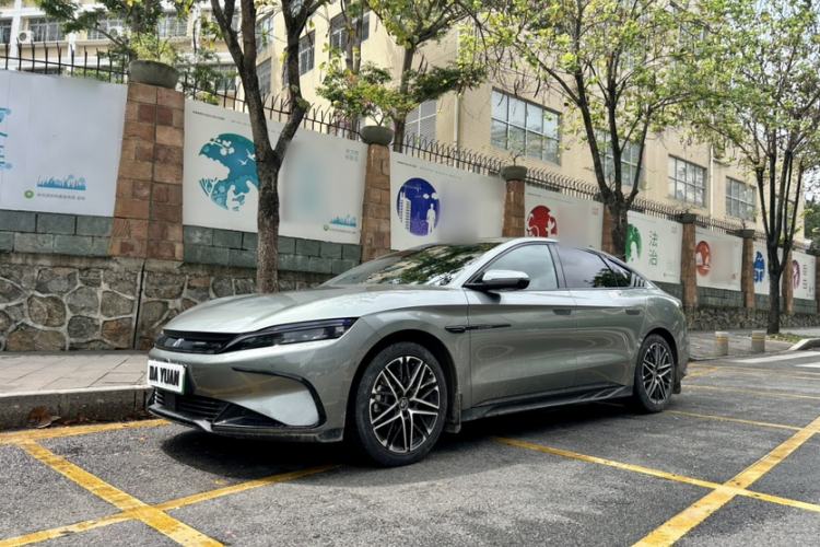 Used BYD Han 2025 Model EV Intelligent Driving Edition 635KM Flagship Exterior 7