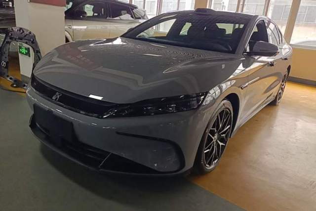Used BYD Han 2025 DM-i Intelligent Driving Edition 125KM LiDAR Flagship Model