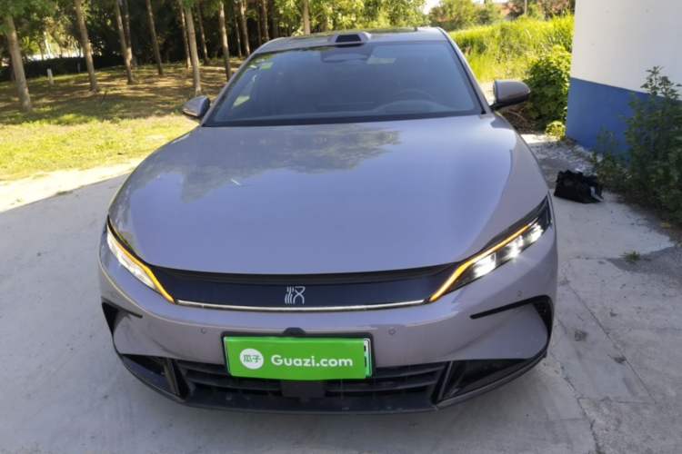 Used BYD Han 2025 DM-i Intelligent Driving Edition 125KM Prestige Model Front