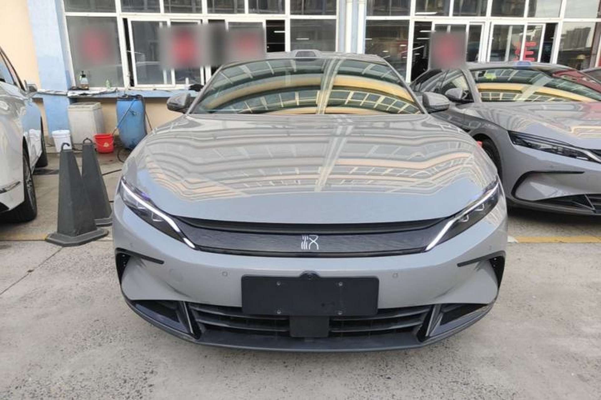 Used BYD Han 2025 DM-i Intelligent Driving Edition 125KM Prestige Model Front