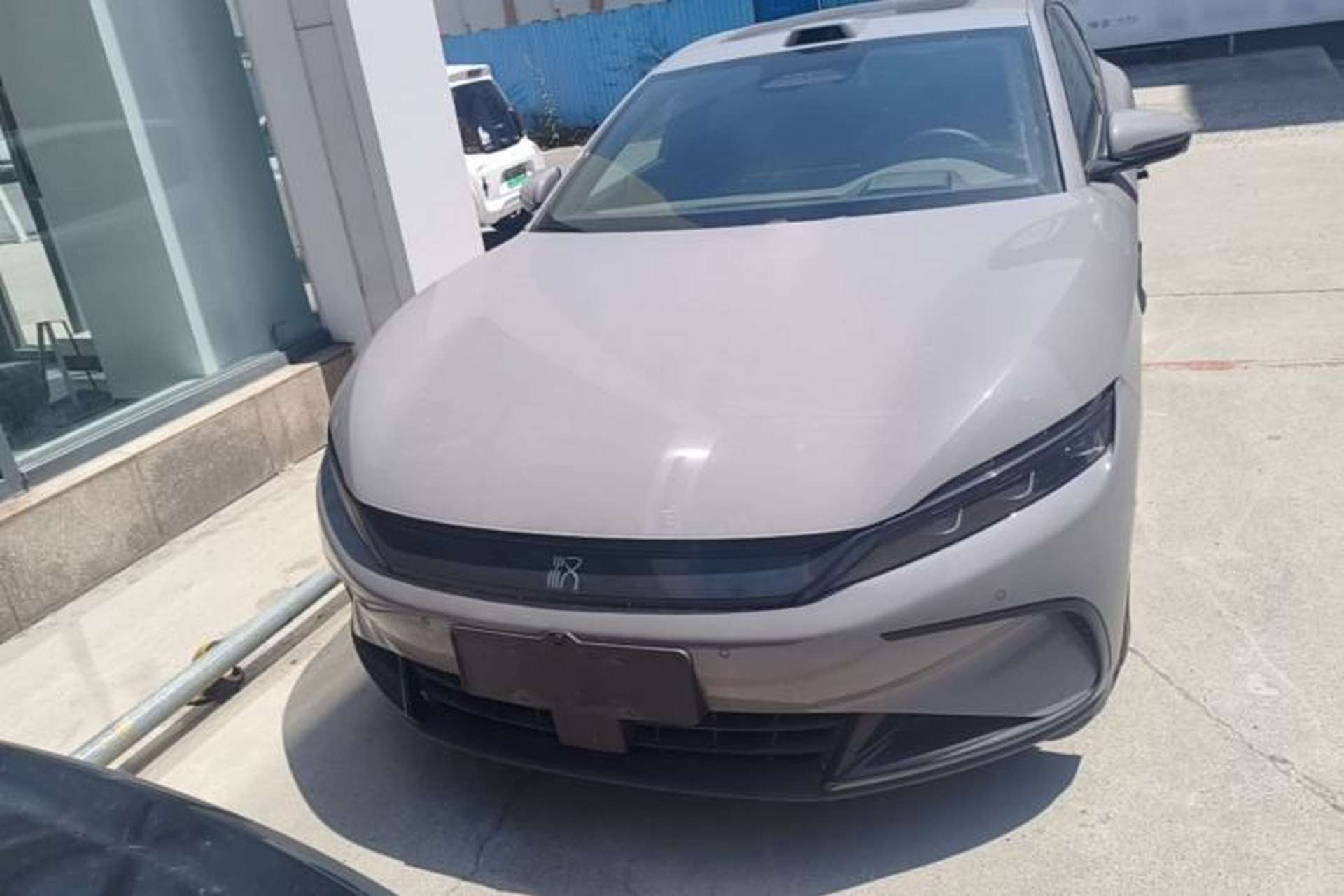 Used BYD Han 2025 DM-i Intelligent Driving Edition 125KM Prestige Model Front