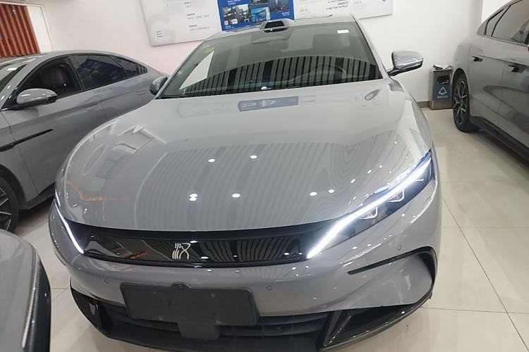 Used BYD Han 2025 DM-i Intelligent Driving Edition 125KM Prestige Model Front