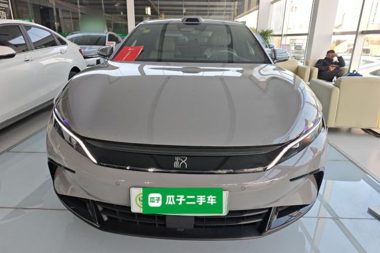 Used BYD Han 2025 DM-i Intelligent Driving Edition 125KM LiDAR Flagship Model Front
