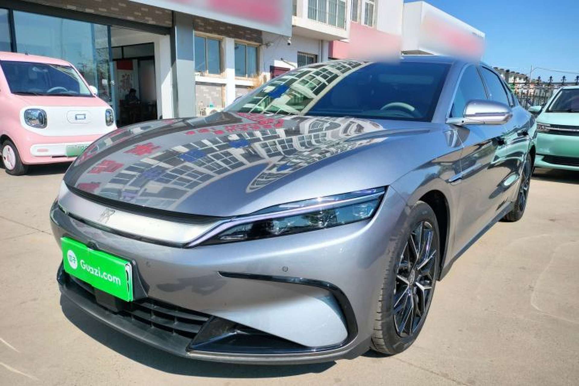 Used BYD Han 2025 DM-i Smart Drive 125KM Prestige Model Front Left 45 Deg