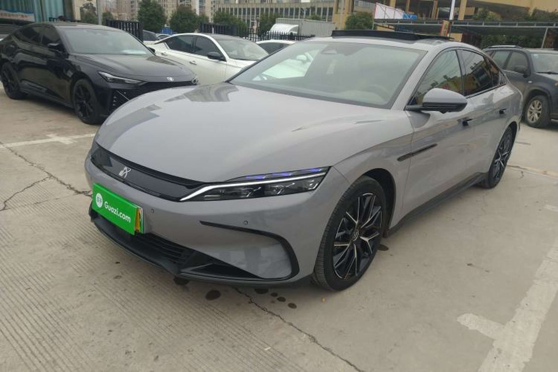 Used BYD Han 2025 EV 506KM Prestige Edition Front Left 45 Deg