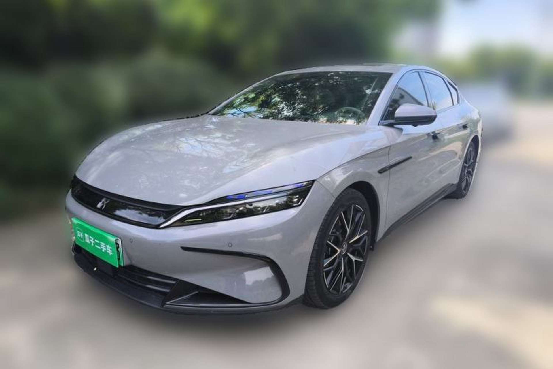 Used BYD Han 2025 DM-i 125KM Prestige Model Front Left 45 Deg