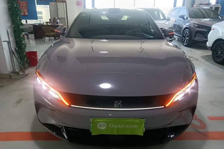 Used BYD Han 2025 DM-i Intelligent Driving Edition 125KM LiDAR Flagship Model Front