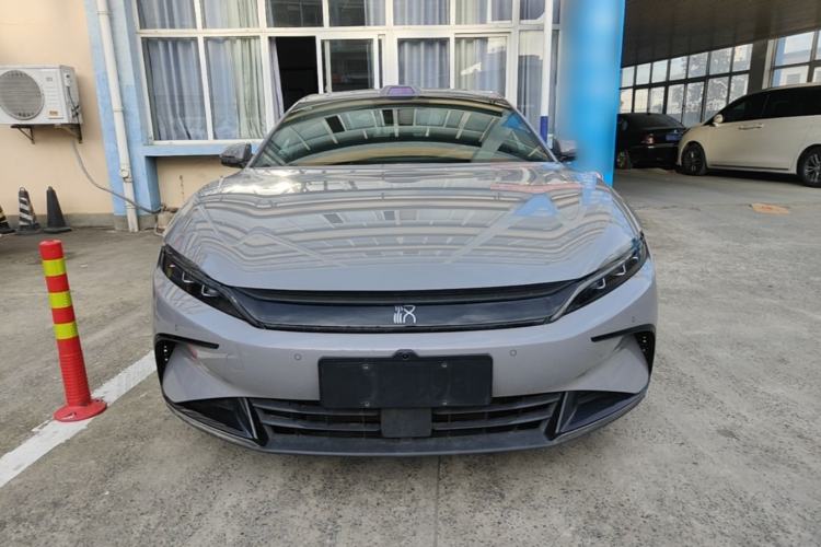 Used BYD Han 2025 DM-i Intelligent Driving Edition 125KM Prestige Model Front