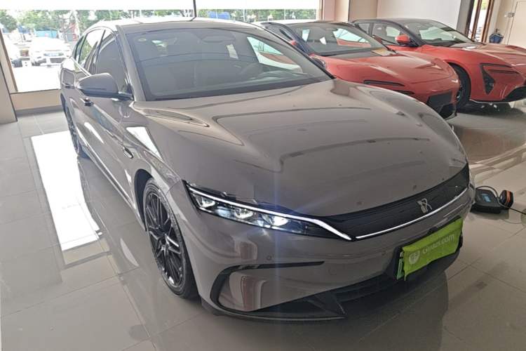 Used BYD Han 2025 Model DM-i Intelligent Driving Edition 245KM Prestige Front Right 45 Deg