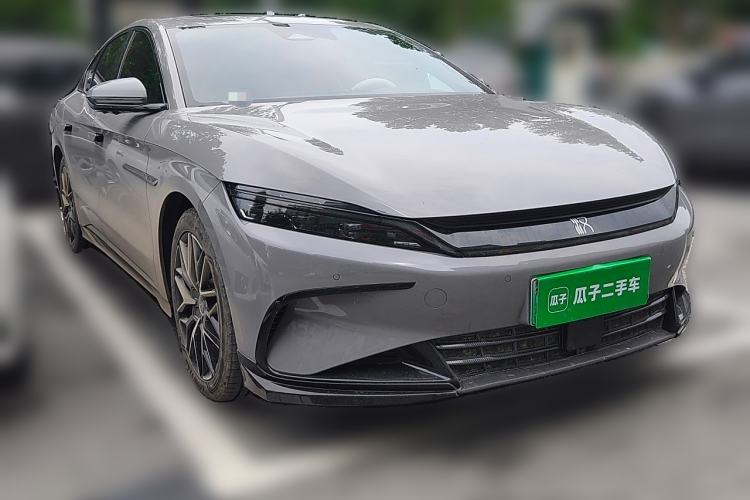 Used BYD Han 2025 DM-i 125KM Prestige Model Front Right 45 Deg