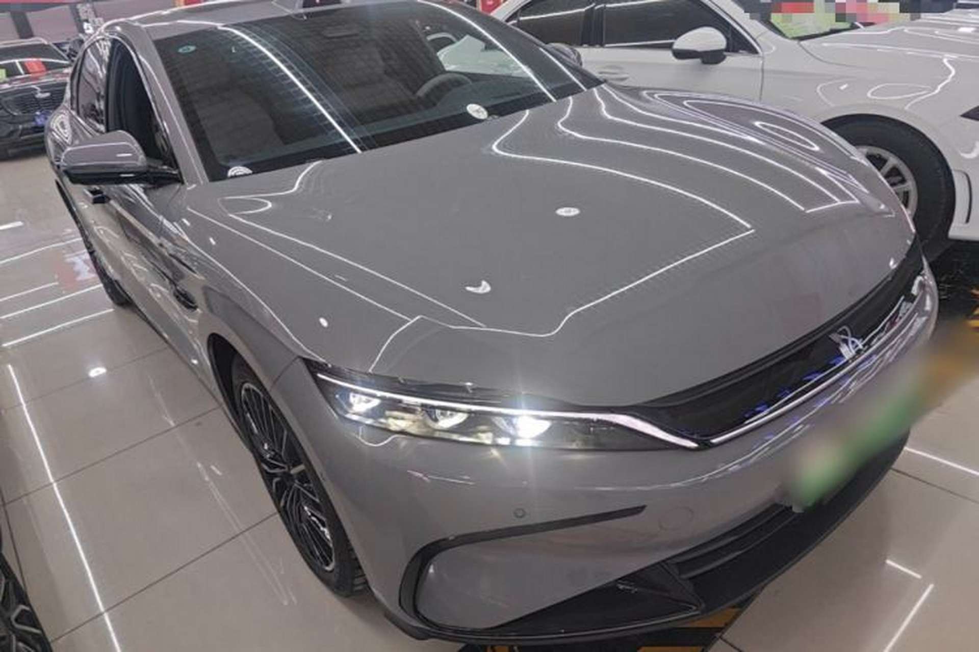 Used BYD Han 2025 DM-i 125KM LiDAR-Powered Intelligent Driving Model Front Right 45 Deg